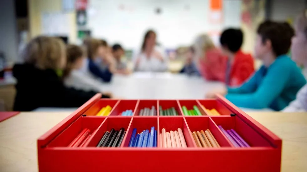 Skolinspektionen konstaterar bland annat att timplanen för undervisningen inte är tillräcklig, och avslår därmed Föräldraföreningens ansökan om att öppna en friskola i Sattajärvi.