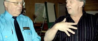 Niska inbjöd till möte