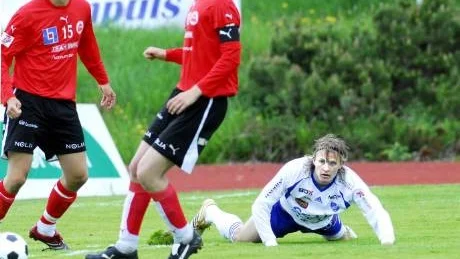 INGET NYTT. IFK Luleås förre anfallare Per Mettävainio hoppades på ett kontrakt med Örgryte, men har ännu inte hört ett ljud.
