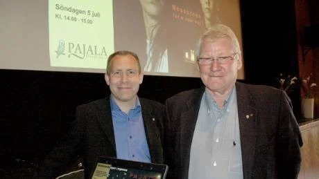 VÄXER. Jan-Erik Blomqvist, VD för Pajala utveckling, till höger, och informationsstrateg Erik Mella har stora planer för Pajala.  Foto: Britt-Louise Spets