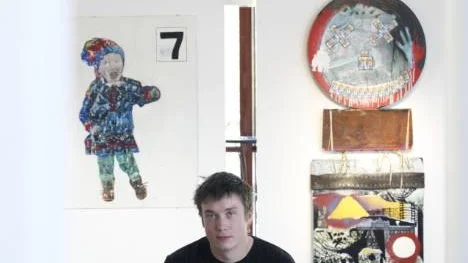 Anders Sunna vid utställningen i Piteå konsthall förra månaden.