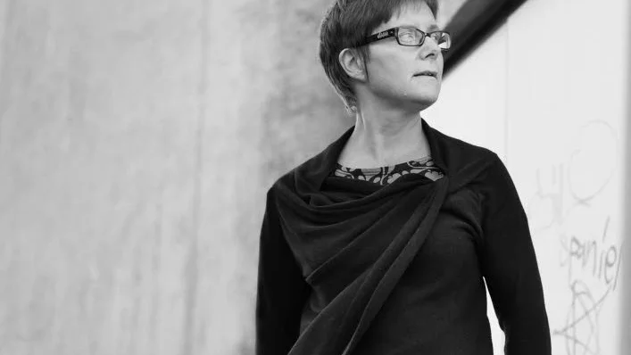Hitta sig själv. Katarina Kieri skriver lyhört om svårigheten att hitta sig själv, oavsett ålder, menar Kurirens recensent.