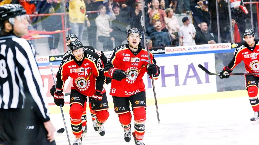 Brendan Mikkelson, Johan Forsberg och Andreas Falk.
