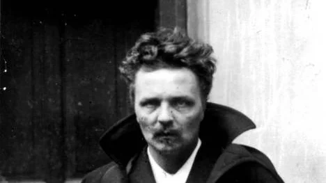 Strindberg på ett självporträtt taget i Berlin 1892.