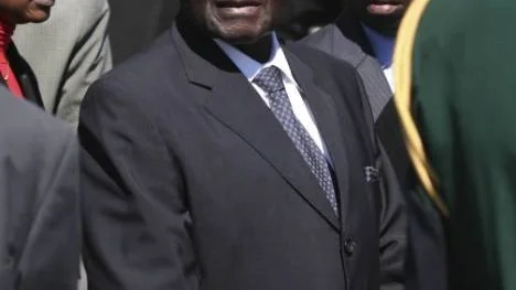 Med våld och förtryck håller sig Robert Mugabe kvar vid makten i Zimbabwe. Det är hög tid att länder som Sydafrika reagerar.