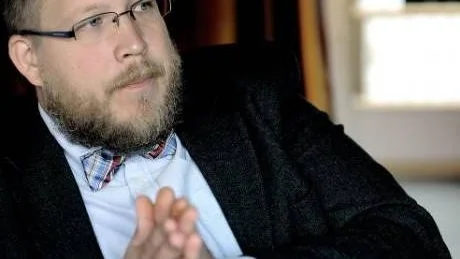 ÖPPEN PROCESS. Statsvetaren Simon Matti är övertygad om att Socialdemokraternas problem kan härledes till den slutna valprocessen när Håkan Juholt valdes till partiledare. Han menar att en öppen valprocess är ett måste när näste partiledare utses. Foto: Håkan Gidlöw