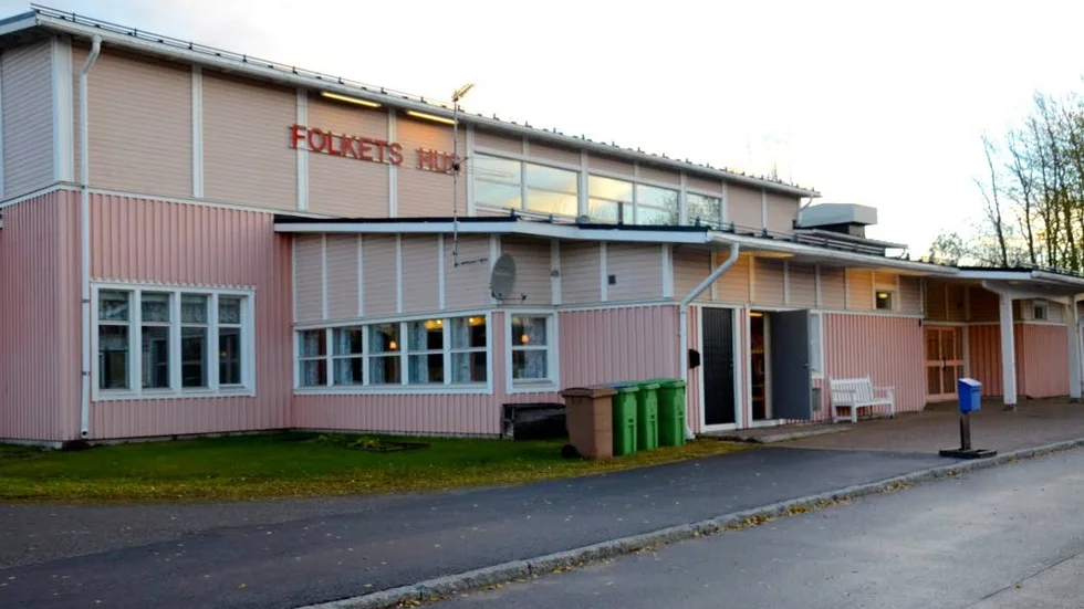 Tillfälligt. Under onsdageftermiddagen blev det klart att Töre folkets hus blir temporärt flyktingboende åt 100 flyktingar.