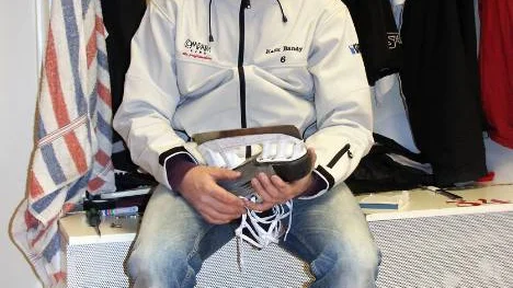 Fredrik "Skuggan"  Wikström trivs som bäst när han får vara i fokus.