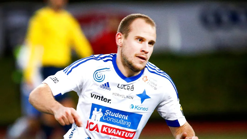Glädje. Tomas Eriksson är tillbaka i spel igen.