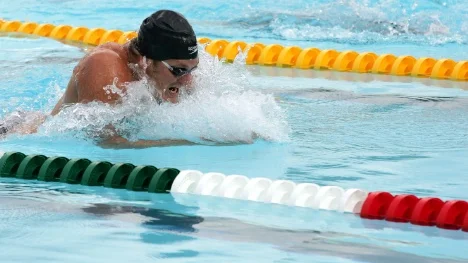 Jakob Dorch i Tinnerbäcksbadet vid SM 2009.