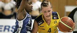 Aili lockas av Frankrike