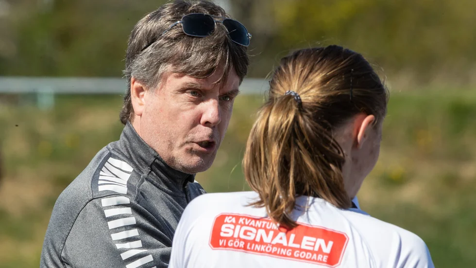 – De lagen vi mött säger "ni är inte dåliga alls", och det är vi inte. Det är de avgörande lägena som inte suttit bara, säger Fredrik Falkevall. Som så här långt har Ella Björkman och Emma Holmberg som bästa målskyttar med två mål vardera.