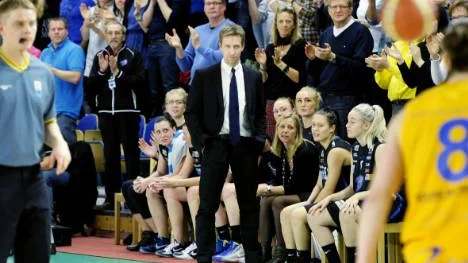 Klubbens fel. NSD:s basketorakel Peter Lindvall hävdar att Northland Basket gjort många misstag efter förre coachen Janne Johanssons avhopp.