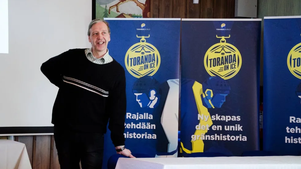 Betalar tillbaka. Koordinatorn Kimmo Nurmos säger att besvikna fans kan få tillbaka sina pengar.
