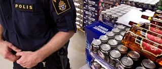Smugglare på östgötabuss häktade