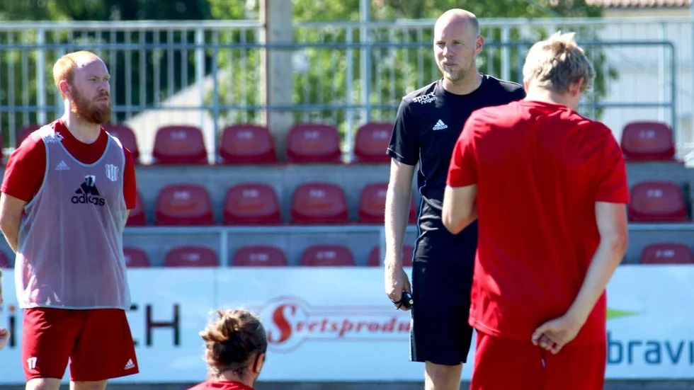 Jeppe Mauritzson och hans Piteå IF har åtta matcher kvar av årets division 2-resa.