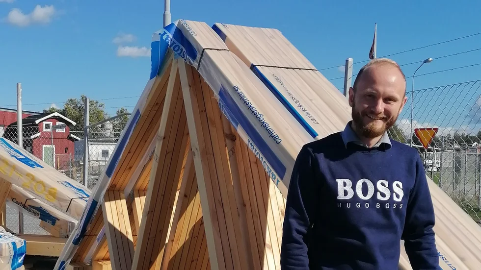 Albin Aronsson, delägare på Vimmerbyhus, berättar att företaget har expanderat de senaste två åren.