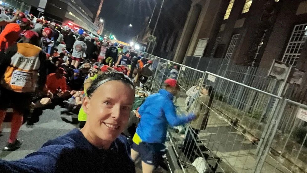 "Man ska inte vara rädd att testa, man klarar mer än man tror", säger Anna Kaltenegger från Arjeplog som sprang det nio mil långa Comrades Marathon i Sydafrika på drygt elva timmar.