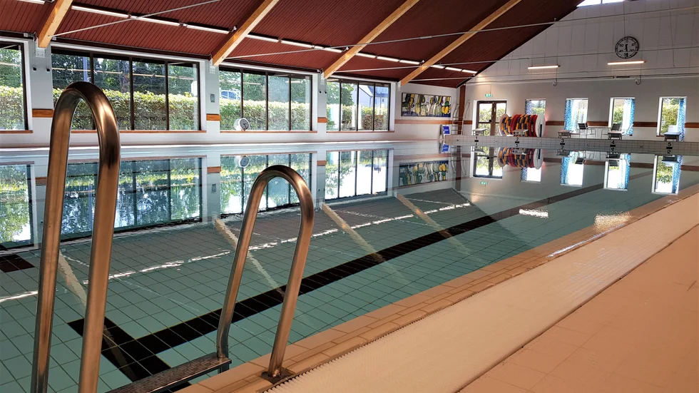 Vadstena simhall öppnade igen under torsdagen.