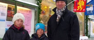 Julfrid på Rådhustorget bara växer
