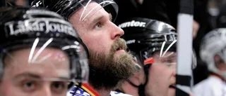 Jonsson tvingas sluta