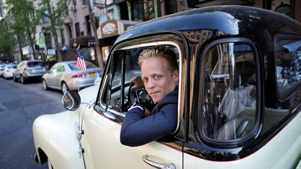 I sökartagen. Andreas Weise tar sikte på "Sinatra 100 år", en hyllningskonsert med Christer Sjögren och Kristin Amparo, där man också ska söka efter Norrköpings och andra svenska städernas egna Sinatratalanger.
Foto: Pontus Höök