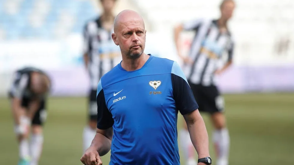 Tillfrisknat. Tony Martinsson har för omväxlings skull i princip hela sin trupp tillgänglig mot Dalkurd.