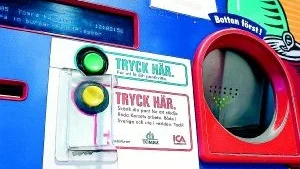 Den som vill skänka sina pantpengar till hjälpverksamhet behöver bara trycka på knappen.