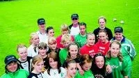 Eneby BK:s F91-lag ska åka på sitt livs äventyr. Fotbollsturnering i italienska Rimini väntar - en vecka av fotboll, semester, sol och bad. - Det ska bli ett jätteäventyr, säger tränaren Lars-Inge Olsson.
Foto: Andreas Skogh