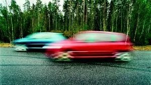 Möjligen ett fall för Svenska speeding. Men för att företaget ska betala böterna ska det handla om vanliga "Svensson-förare" som bara råkar köra lite för fort. Inga professionella fartdårar, alltså.         
Foto: Pressens Bild