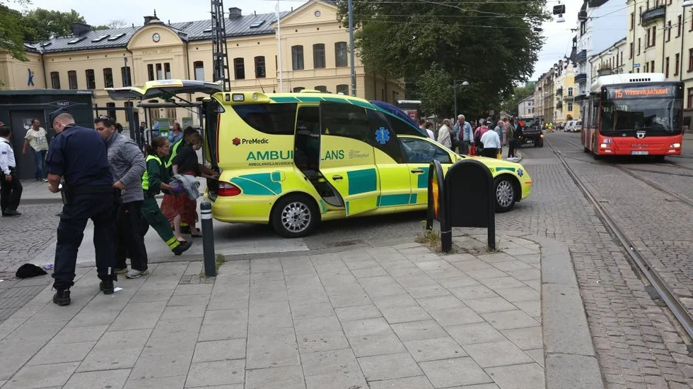 Begärd häktad. Den 24-årige mannen har begärts häktad av åklagare.