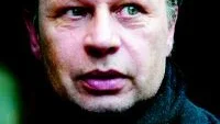 Foto: PRESSENS BILD/ARKIV Reine Brynolfsson gör en av de ledande rollerna i SVT-serien Godmorgon alla barn som nu spelas in i Trollhättan. Han spelar en skolrektor som försöker vara alla till lags.