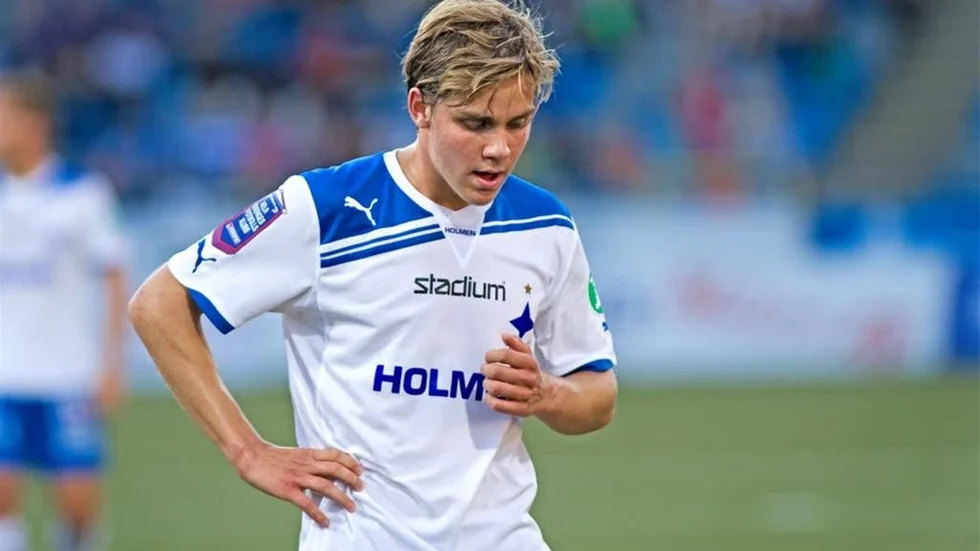 Christoffer Nyman lider av stressmage. Nu kämpar IFK-anfallaren för att bli spelklar till derbyt mot Åtvidaberg.