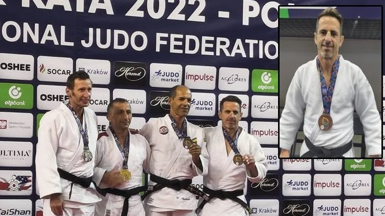 "Jag är aktiv i min judo, vill gärna föra och kommer lite ur balans när georgiern börjar med sin sambobrottning. Han var avig i greppen. Det gäller att träna mot olika stilar. " säger Peter Ivarsson om sin semifinal, som han förlorade.