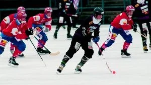 Faik hade räknat med att spela hem tredje raka DM-guldet. Det satte Derby stopp för genom att finalslå Faik med 2-1.
FOTO: ANITA KJELLBERG