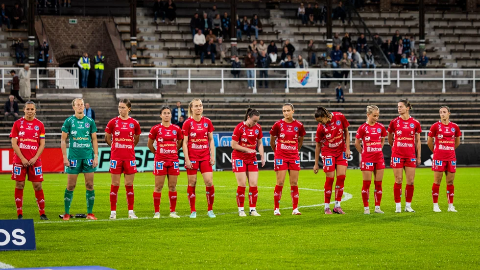 LFC-laget ställer upp inför en av säsongens föregående matcher.