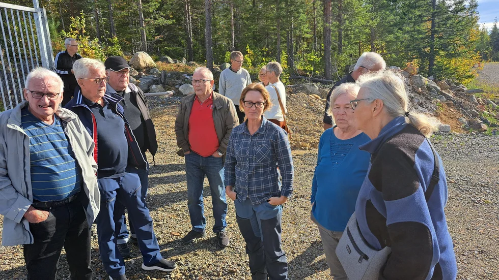 Uppehåll och kaffepaus vid bergtäkten, Lövberget.