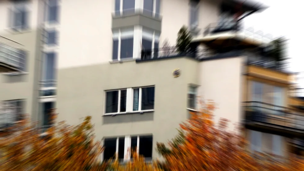 Vilken nytta av HSB har egentligen bostadsrättsföreningarna? frågar sig skribenten.
