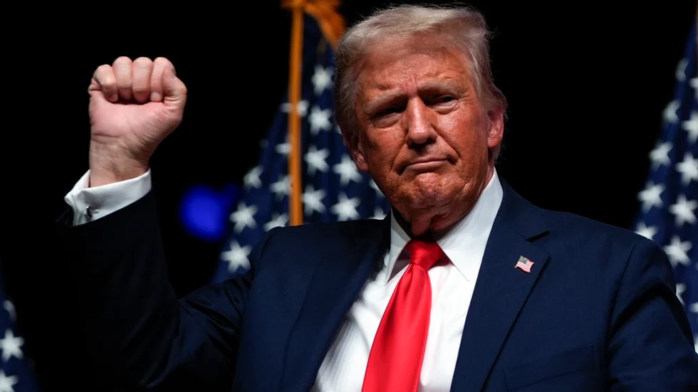 Donald Trump kritiseras hårt för sina fräcka lögner, medan hans allvarligare tillkortakommanden ofta glöms bort.