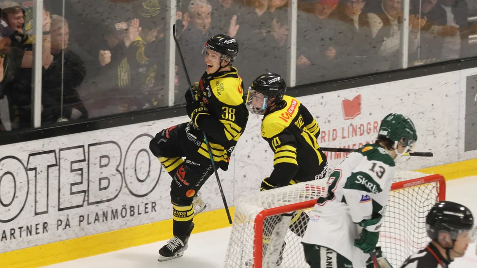 VH firar.