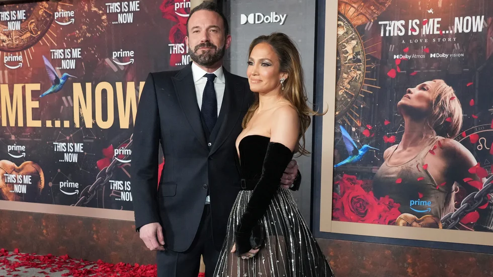 Skilsmässan mellan Ben Affleck och Jennifer Lopez har nu gått igenom. Här är det forna paret på premiären av Lopez film "This Is Me... Now: A Love Story".
