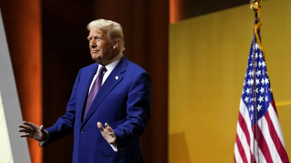 USA:s president Donald Trump hälsar på republikanska guvernörer i Washington|DC.