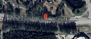 Stopp på väg 616 på grund av olycka med tre personbilar