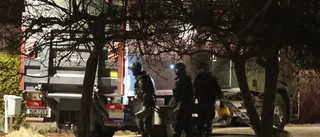 Handgranat hittades i trädgård – flera bostäder evakuerades