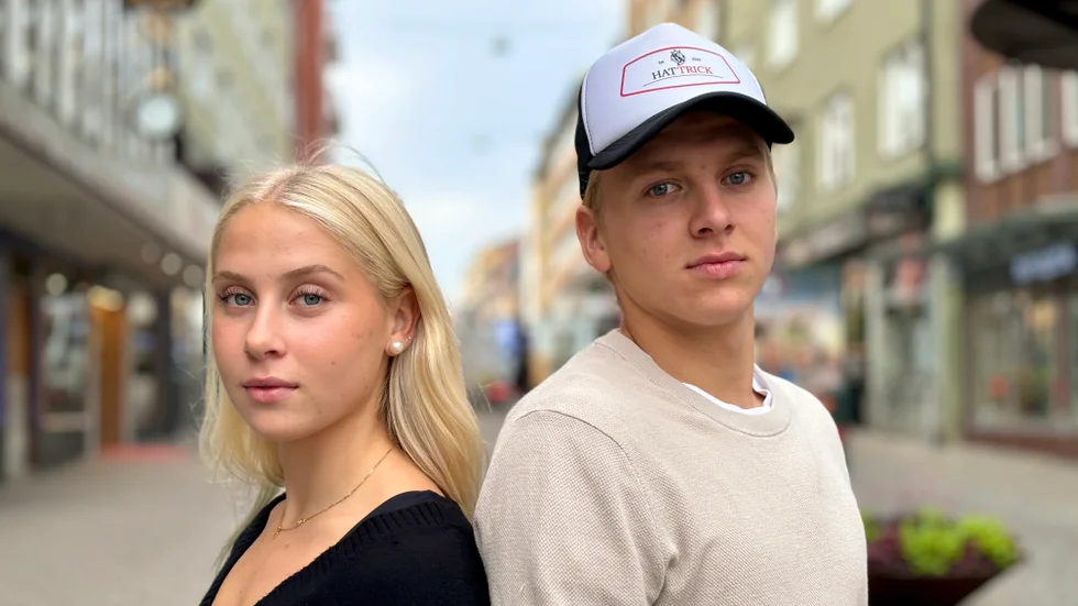 Syskonen Felicia och Felix Öhrqvist har målet att vinna guld med respektive LHC-lag. Felix med J20 och Felicia i SDHL.