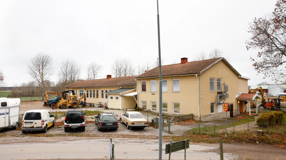 Gårdeby skola byggdes 1951 och drevs de sista åren som en friskola.