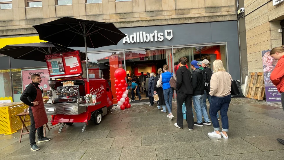 Butiken firade öppningen med att dela ut goodiebags till de första hundra besökarna och bjöd på kaffe.