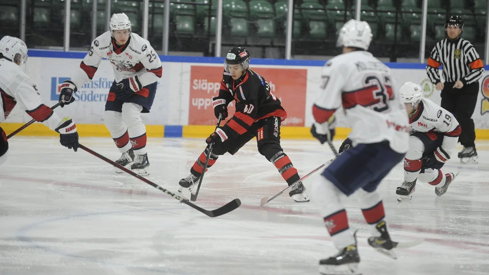 Elliot Almgren, forward i Nyköpings SK.