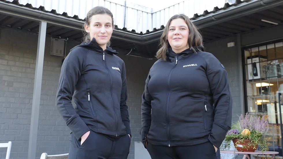 Jill Ericsson Brådhe och systern Jonna Eson Brådhe finns båda i startfältet när hemmatävlingen Lövdansen körs på lördag – i olika bilar.