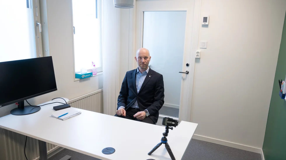 Claes Nordmark har kört hem med bilen 250 gånger det senaste året. Själv anser han att han har följt kommunens policy för bilpooolsbilarna.